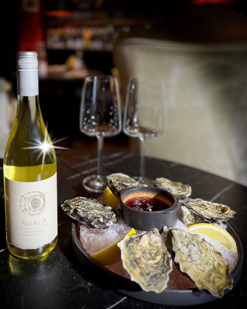 Set Oysters Gillardeau №2 + Nuala Sauvignon Blanc 12,5% (0,75) изображение 1