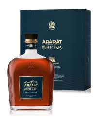 Бренди Ararat Двин 50% in Gift Box (0,7L)